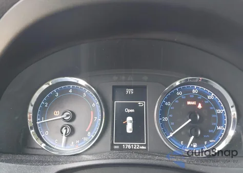 2018 Toyota Corolla Se из США, поврежденный, VIN 5YFBURHE7JP826871